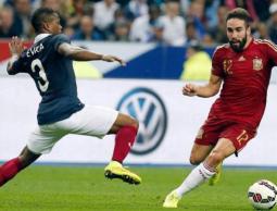 كارفخال يمينا