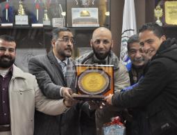 تكريم أنس الحلو أفضل لاعب خط وسط في القطاع