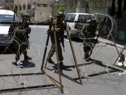 الاحتلال يغلق أحد الطرق في الضفة(أرشيف)