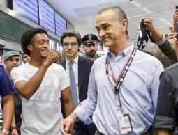 جماهير يوفنتوس تستقبل كوادرادو