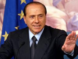  سلفيو برلسكوني، رئيس الوزراء الإيطالي السابق