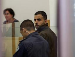 مصاروة أثناء استماعه للائحة الاتهام في أبريل/نيسان الماضي