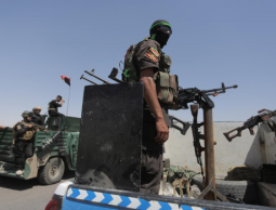 تنظيم الدولة يسيطر على خطوط دفاع القوات العراقية شرق الرمادي