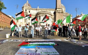 تظاهرة في العاصمة الإيطالية روما رفضًا للعدوان (الإسرائيلي) على جنين ومخيّمها