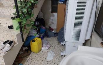 آثار الخراب الذي خلفه الاحتلال في منزل عائلة أبو شما في بلدة طمون