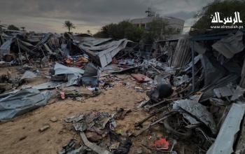 دمار بخيام النازحين في شارع (5) بمواصي خانيونس، جرّاء قصفها من قبل طائرات الاحتلال