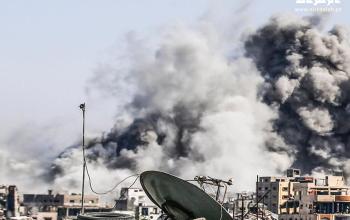 دخان يتصاعد بعد غارات جوية اسرائيلية على مناطق شرق مدينة غزة