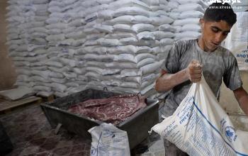 عودة عمل المخابز تحت اشراف مركز الغذاء العالمي في دير البلح وسط قطاع غزة