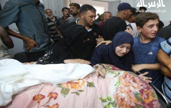 وداع وتشييع جثمان الطبيب مروان سلطان، مدير المستشفى الإندونيسي وأفراد عائلته، الذين استُشهدوا جراء قصف إسرائيلي استهدف منزلهم في مدينة غزة