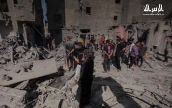 تدمير مربعًا سكنيًا في محيط مسجد السُّوسي بمخيم الشاطئ غربي مدينة غزة ليلة أمس