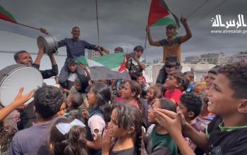 احتفالات في مخيم النصيرات بعد إعلان اتفاق لوقف إطلاق النار ما يعيد الأمل بالحياة من جديد