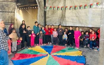 فعالية بمناسبة يوم الطفل العالمي في مركز إيواء اليرموك في مدينة غزة