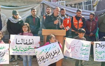 وقفة تضامنية في غزة دعمًا لذوي ضحايا انهيار المنازل المتضررة من حرب الإبادة