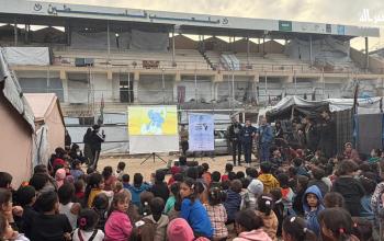 عروض السينما المتنقلة للأطفال في قطاع غزة