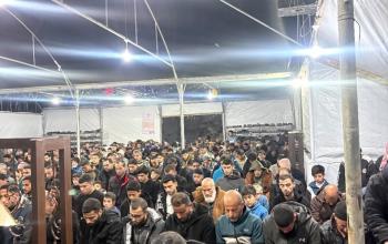 جانب من صلاة التراويح لليلة "13" من شهر رمضان المبارك بالمسجد الغربي