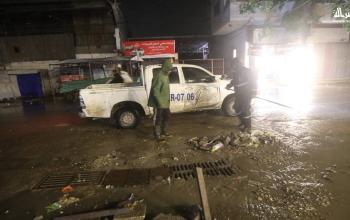 المنخفض الجوي يفاقم الأزمة الإنسانية مع تضرر البنية التحتية ونقص الإمكانيات