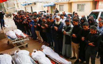 تشييع شهداء مخيم المغازي في مستشفى شهداء الأقصى بدير البلح