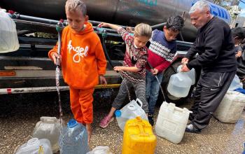 معاناة يومية: مواطنون يكافحون للحصول على مياه الشرب