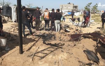 حريق يلتهم 6 خيام لعائلة الشيخ شمال غرب خان يونس أثناء الطهي