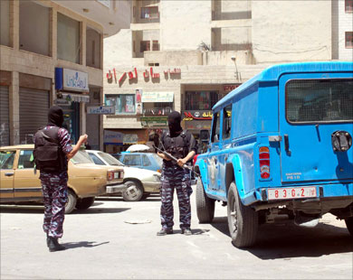 فعاليات الحرب غائبة بالضفة 