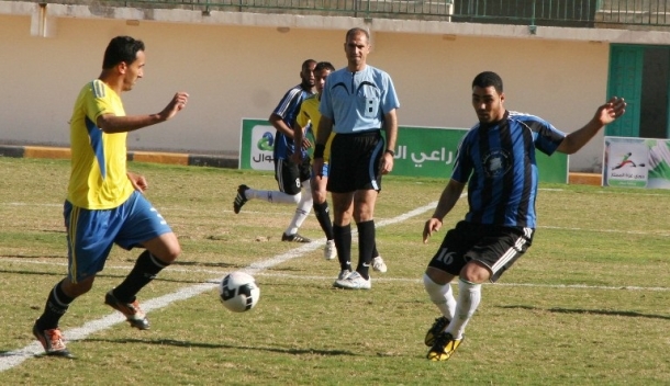 جانب من مباراة جمعية الصلاح وخدمات دير البلح