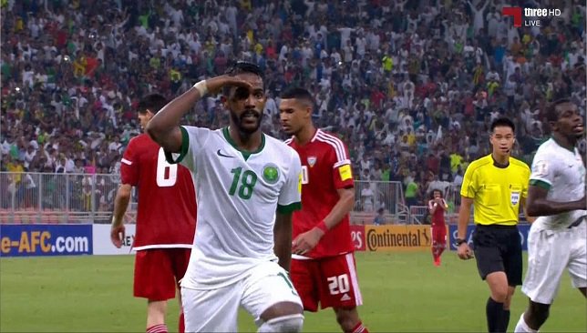 فرحة العابد بالهدف الثاني للسعودية
