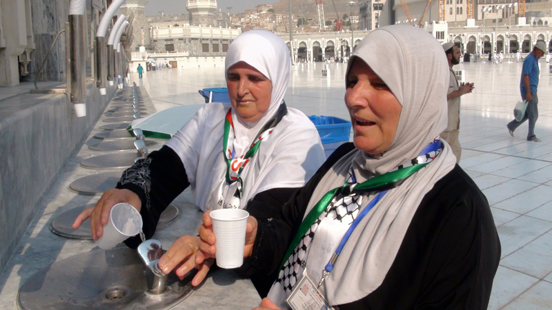 حجاج فلسطينيين في مكة (الأرشيف)