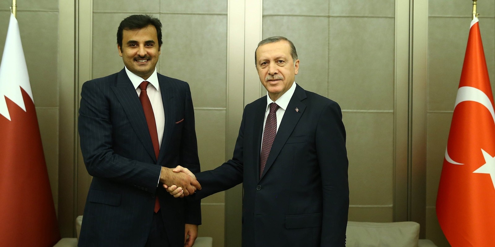 أمير قطر يجري اتصالا هاتفيا مع أردوغان