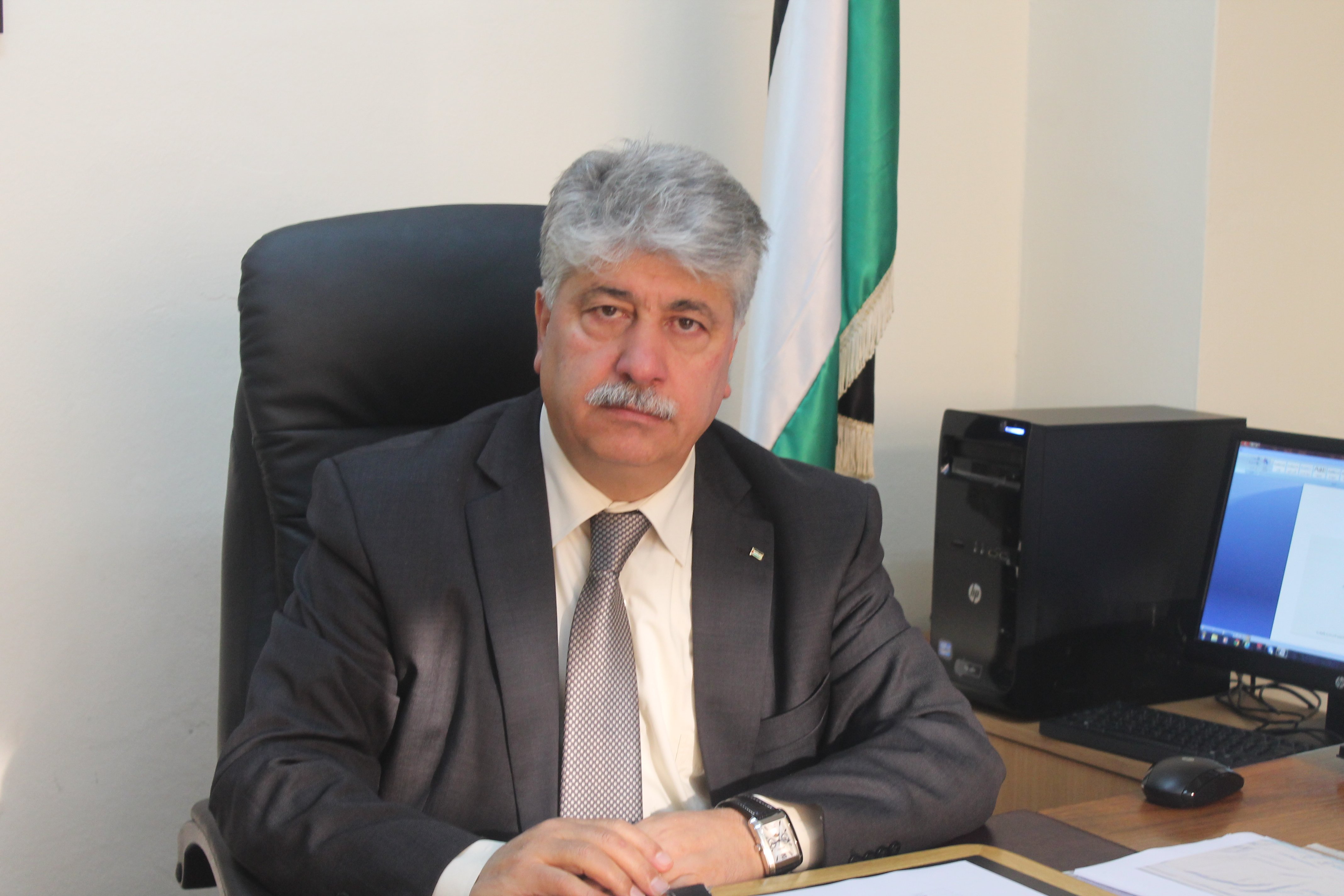  أحمد مجدلاني، عضو اللجنة التنفيذية لمنظمة التحرير الفلسطينية