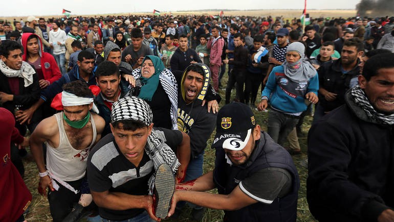 مركز حقوقي: 267 شهيدا منذ بدء مسيرات العودة بغزة