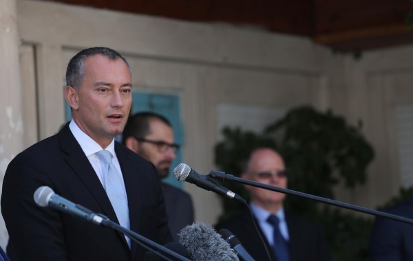 ميلادينوف يلتقي مسؤولين اسرائيليين اليوم