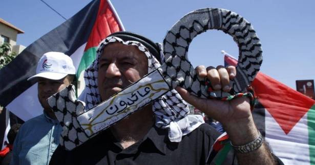 اللاجئون أول المستهدفين في صفقة القرن