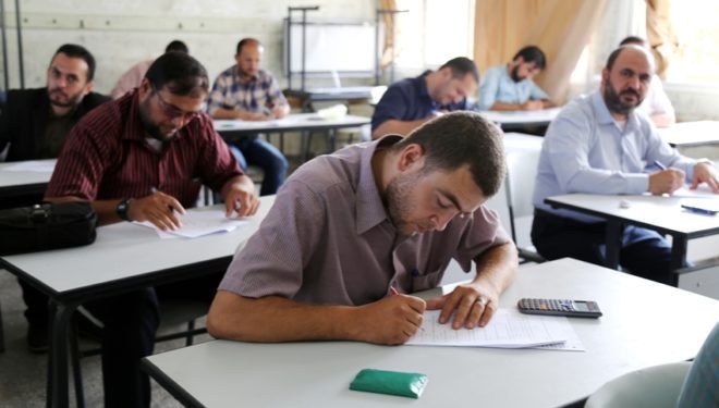 وظائف حكومية جديدة بغزة تٌخفف من حدة البطالة 