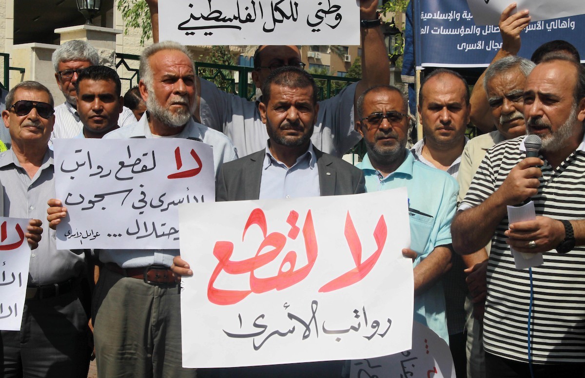 أسرى محررون دون راتب والإضراب ملجأهم الأخير