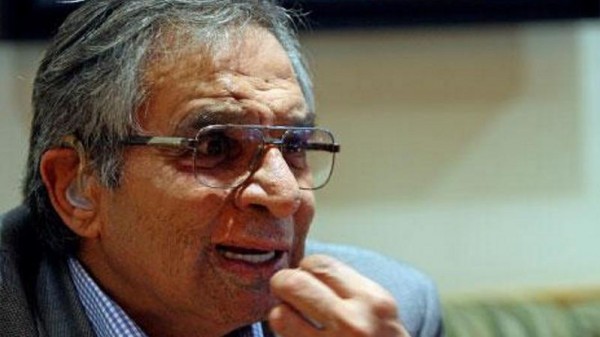 مستشار عرفات: نريد انتخابات تخلصنا من "عفن السلطة" ولا جدية لعباس باجرائها