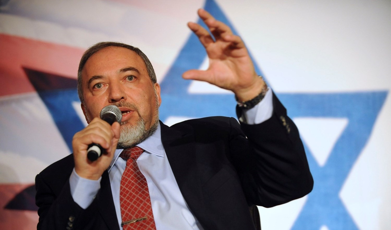 ليبرمان  : ( إسرائيل) ذاهبة لانتخابات ثالثة