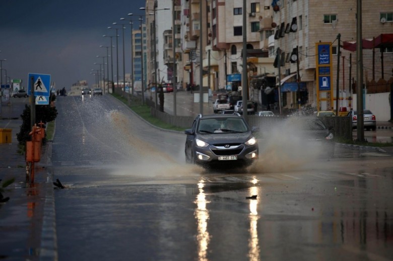 تعرف على معدل نسبة هطول الأمطار في القطاع