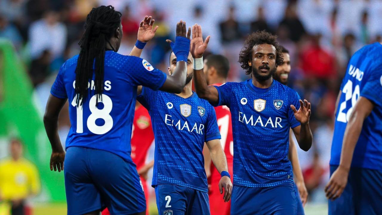 لاعبو الهلال