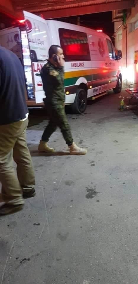 من المستشفى