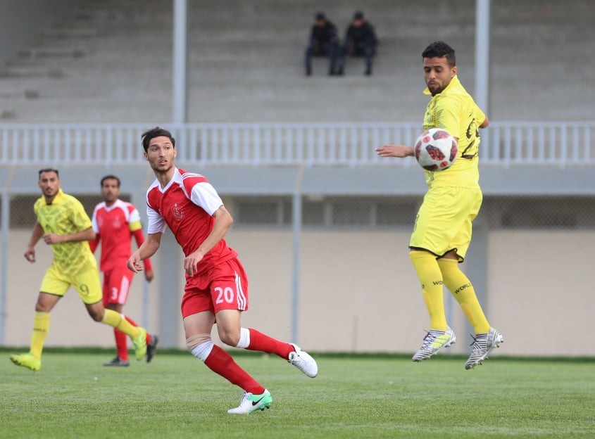 جانب من أحد مباريات دوري الأولى