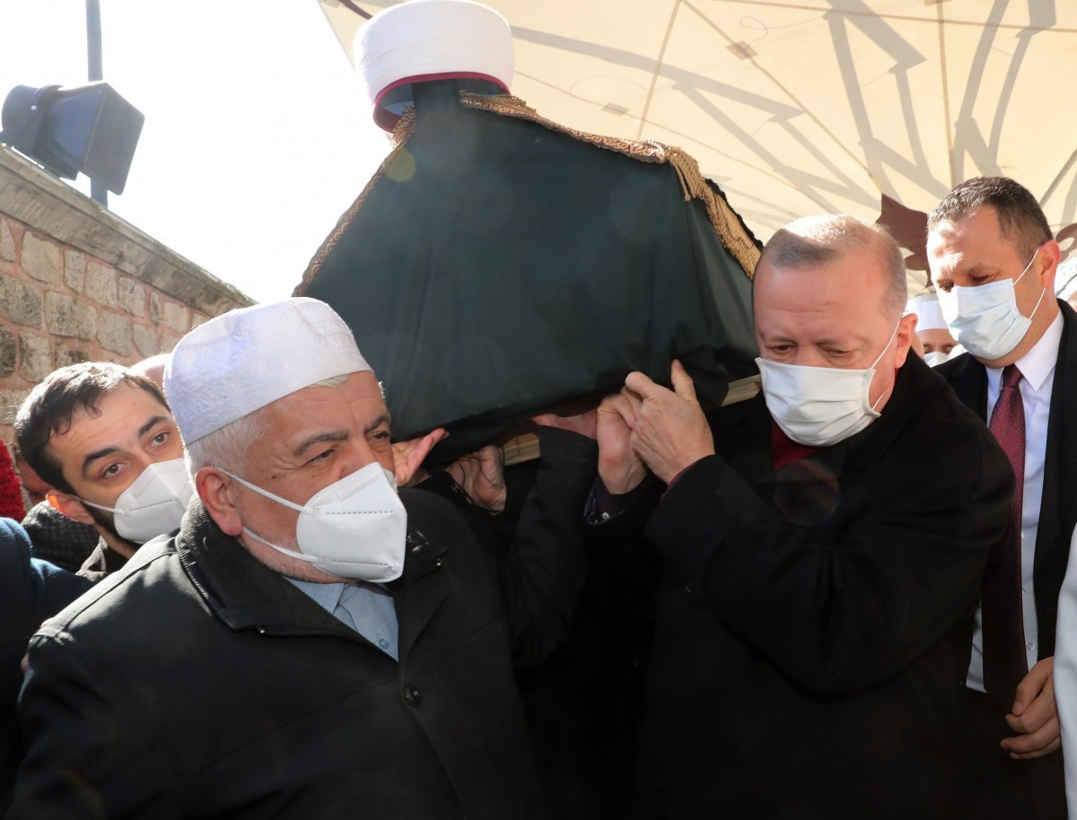 أردوغان يودع عالم الحديث محمد أمين سراج