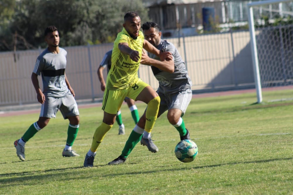 جانب من أحد مباريات دوري الأولى