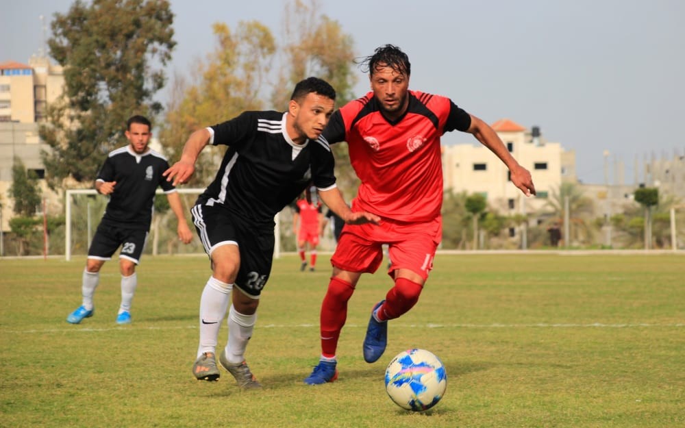 جانب من أحد مباريات دوري الأولى