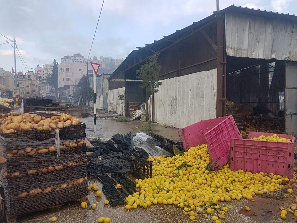 الاحتلال يعطل "حسبة بيتا" ويسبب خسائر للتجار