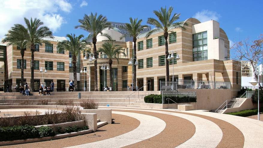 "بسبب محمد الضيف".. جامعة عبرية تفصل طالبتين فلسطينيتين