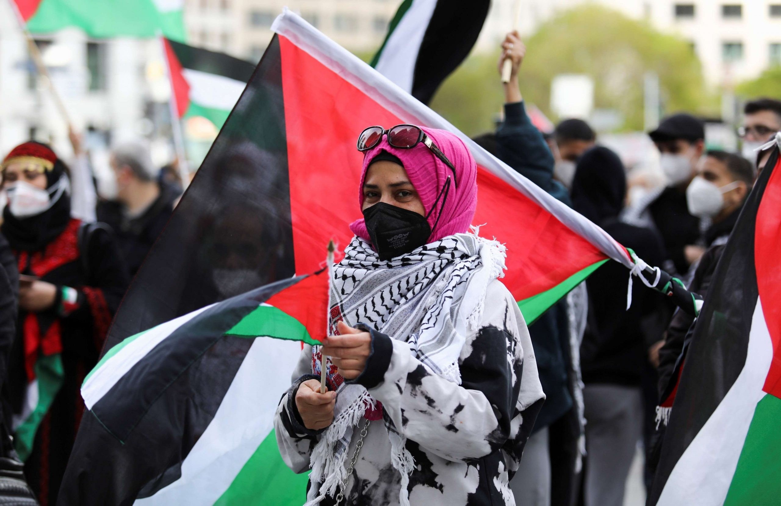 التضامن مع الفلسطينيين.. اتساع أوروبي واحجام عربي!