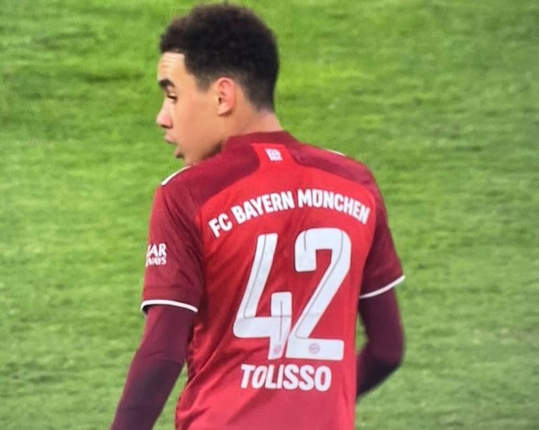 100-111411-tolisso-bayern-gladbach-musiala-tshirt-2.jpeg