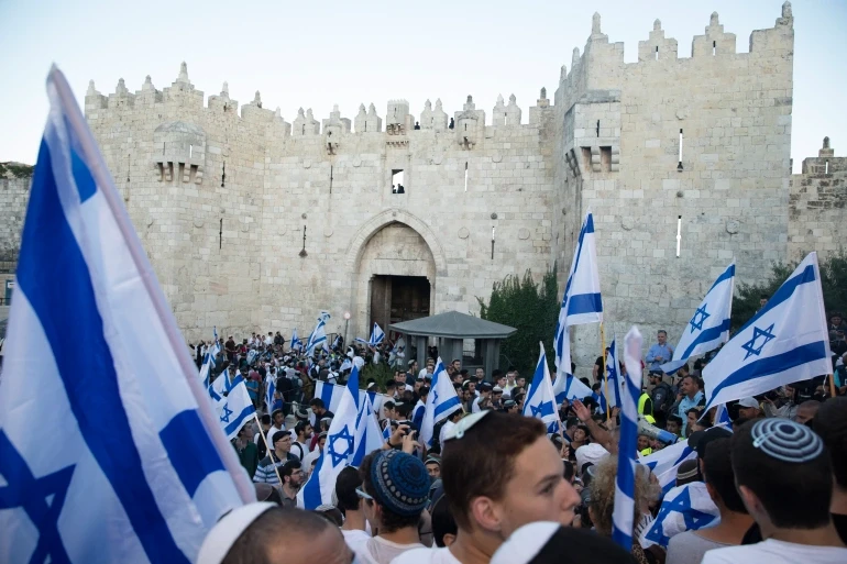 هل تشعل "مسيرة الأعلام" معركة "سيف القدس 2″ ؟