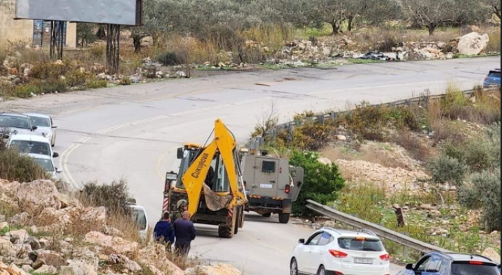 الاحتلال يستولي على جرافة غرب سلفيت