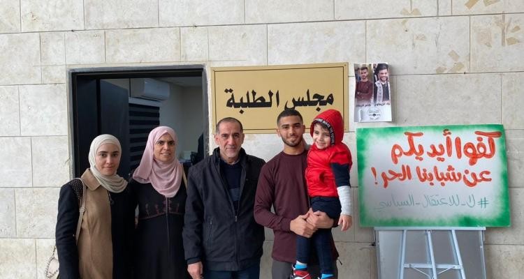 طلاب في بيرزيت يدخلون عاماً جديداً مع استمرار اعتصامهم داخل الجامعة